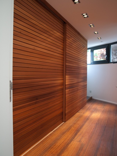 Einbauschrank Zedernholz massiv 